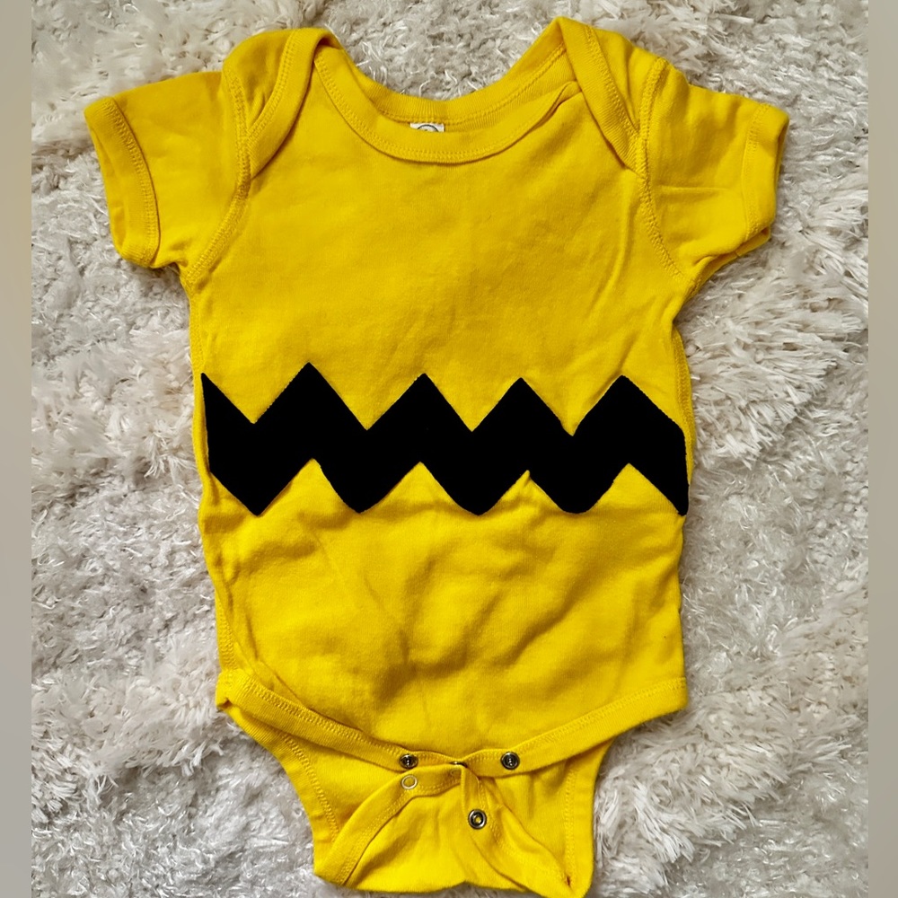 Charlie Brown Halloween Constume